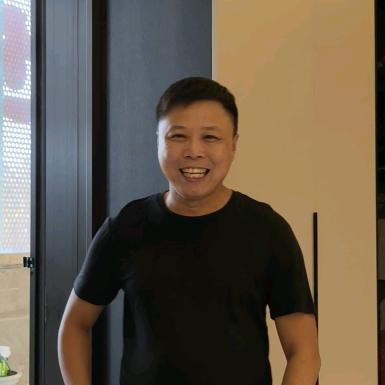 尚合昌 运营部总监 小四