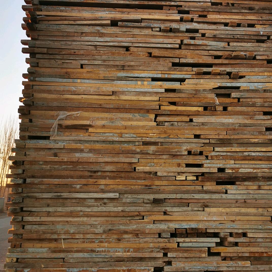 专业回收废旧建筑木方河北小魏