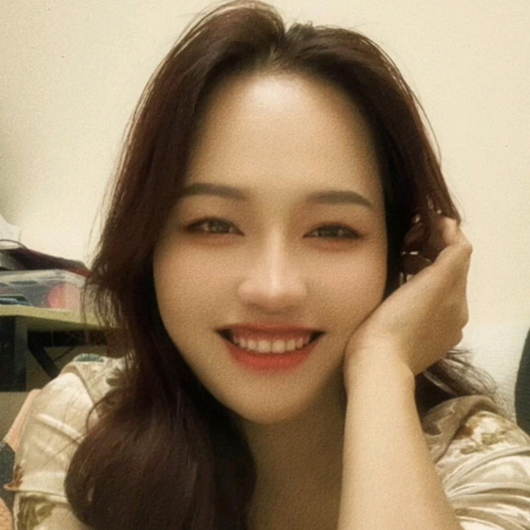 成体馆老板娘叮当