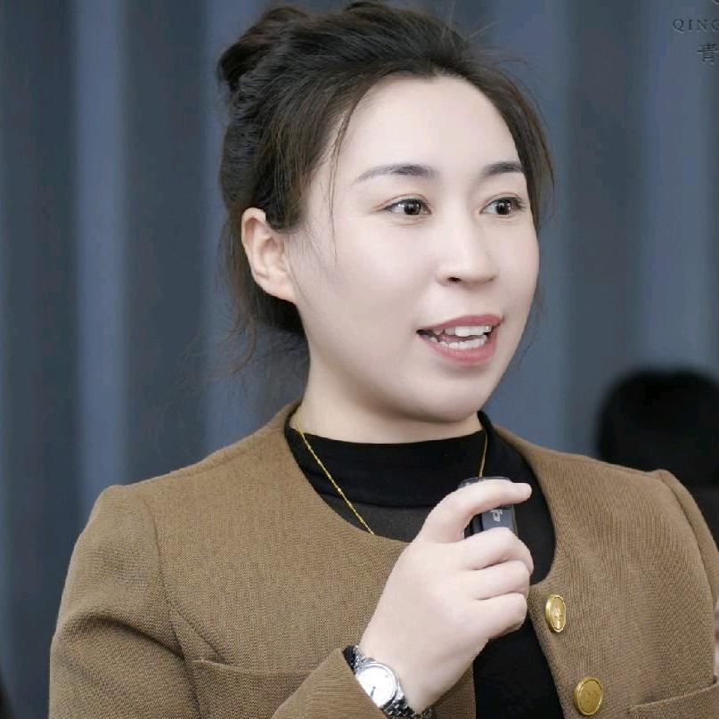 平山聪聪爱做脸