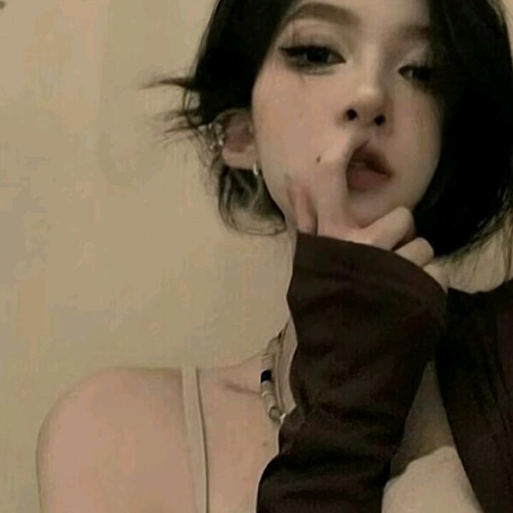 ，