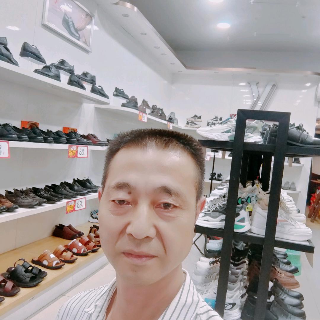 意尔康街头男人帮二号街角
