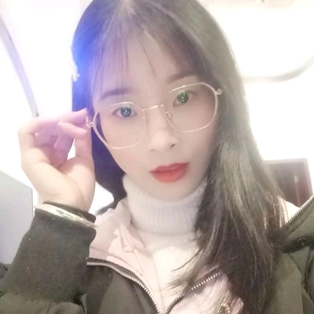 巴掌脸儿吖💋
