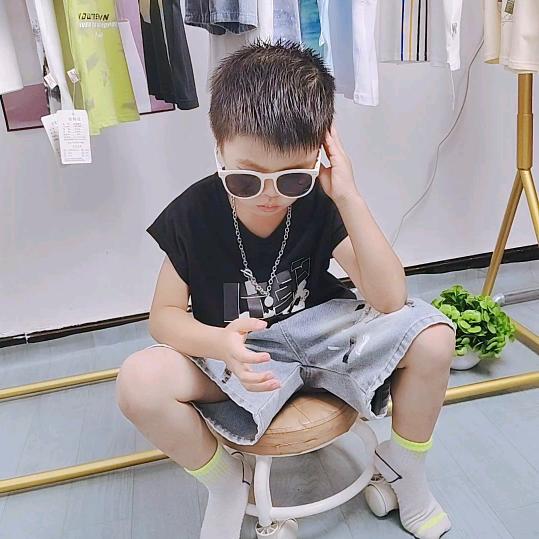 仁仁很酷