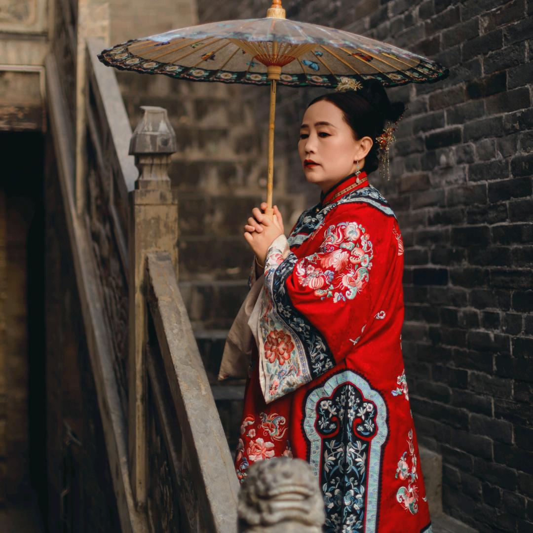 幅度与 v 吃