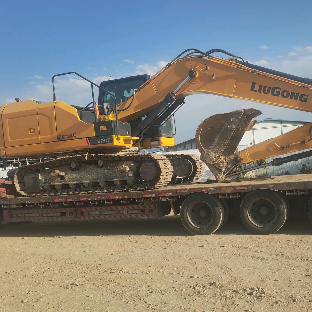 凉山～工程机械~搬运哥