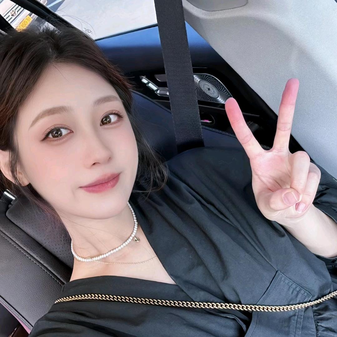 小兔子呀🐇