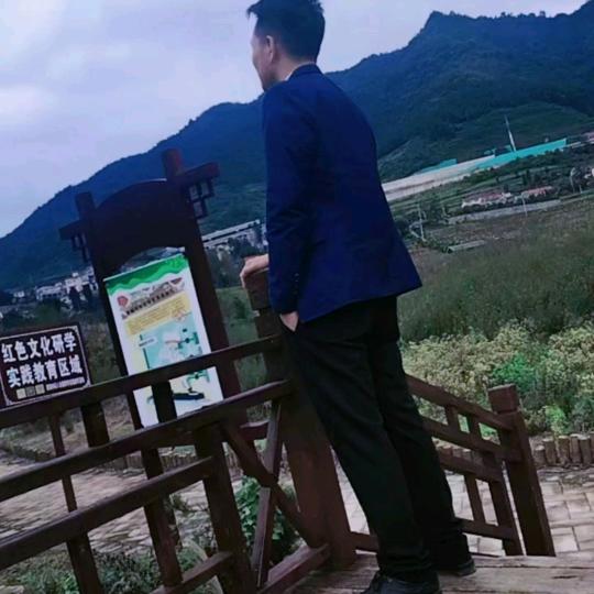 茅台萧偉