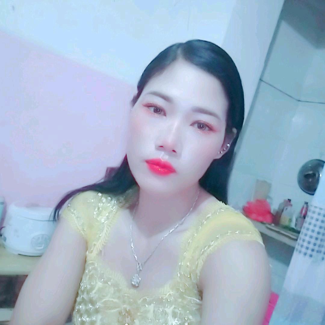 佤族妹子小红
