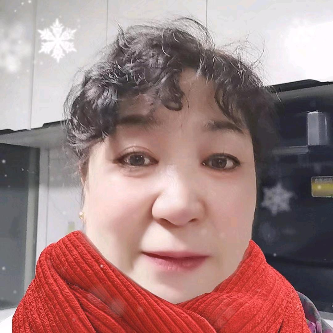 莫莫