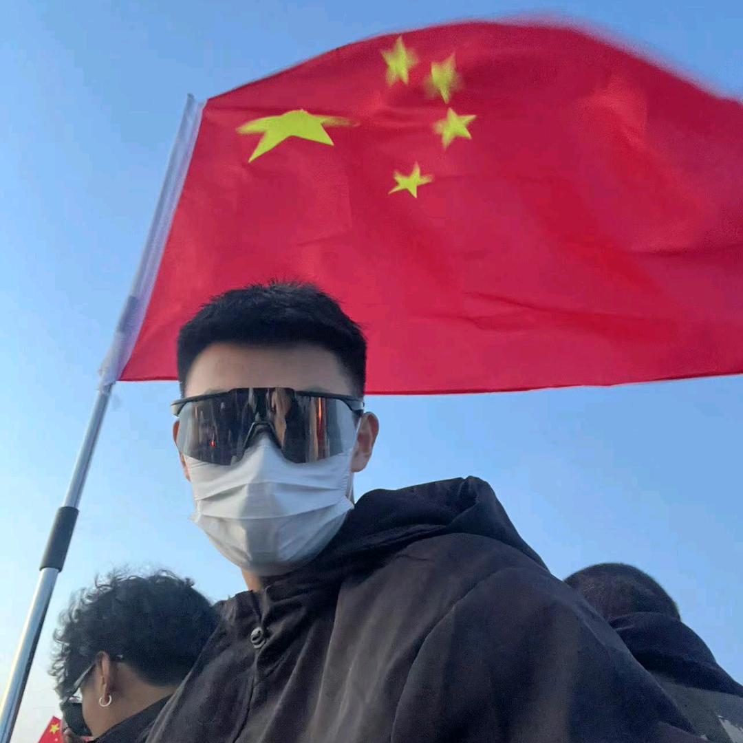 王  哈  哈