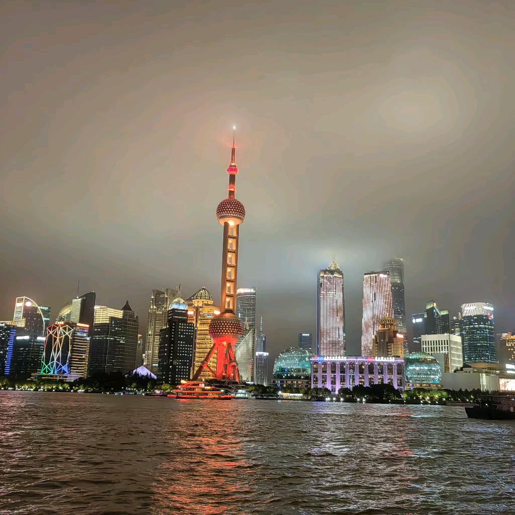 龍腾四海