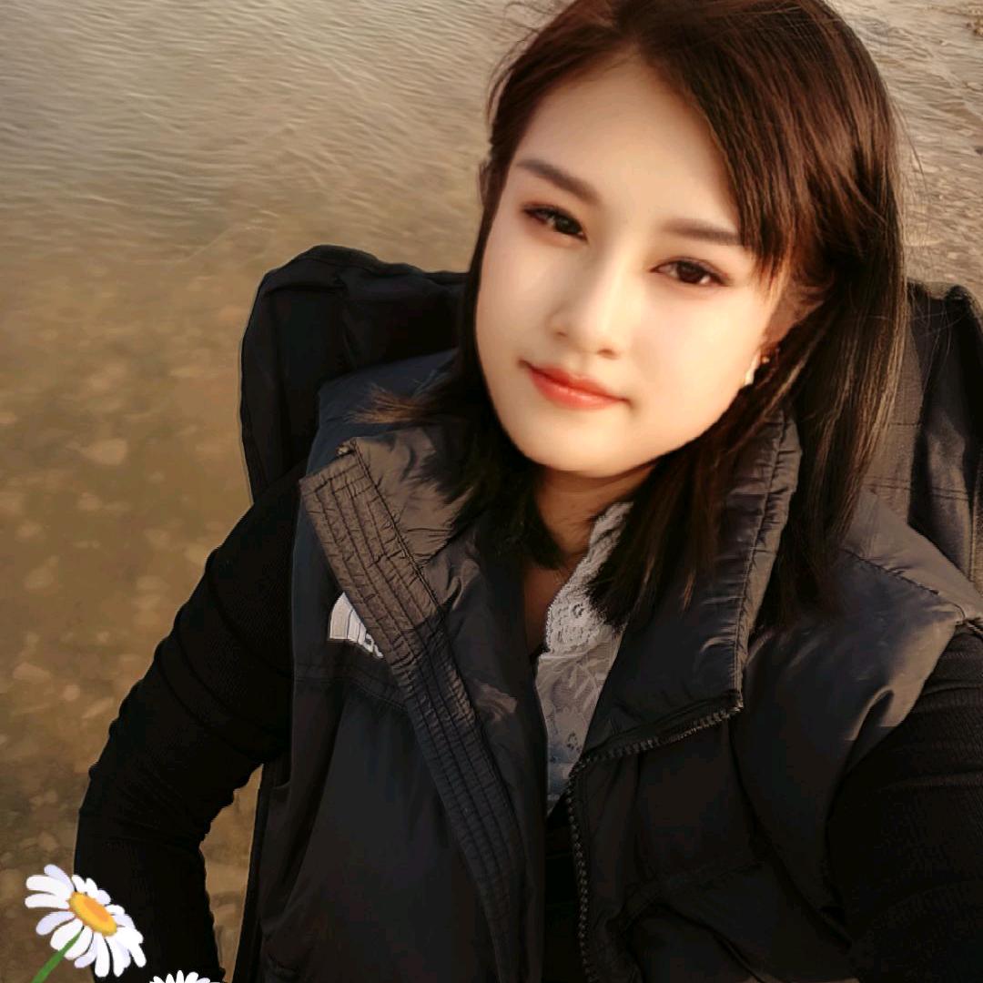 🐎(˘✿＞◡❛)笑宝儿…📿