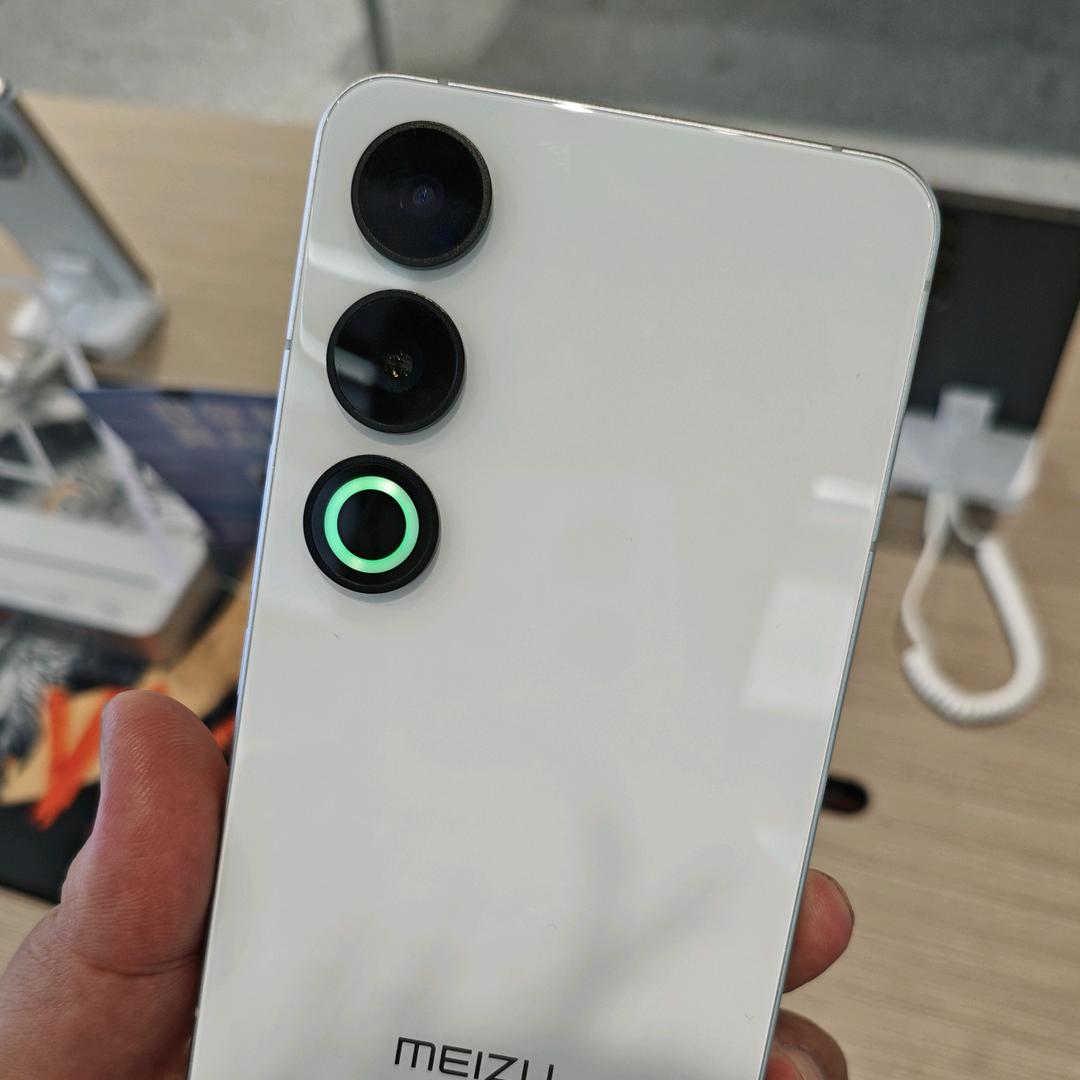 魅族授权体验店(西安未央京东MALL店)