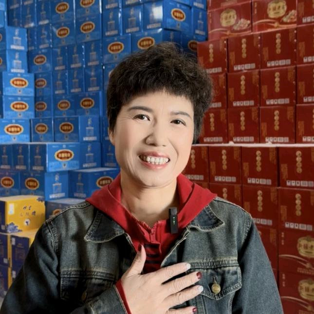 牛姐：新疆酒水批发