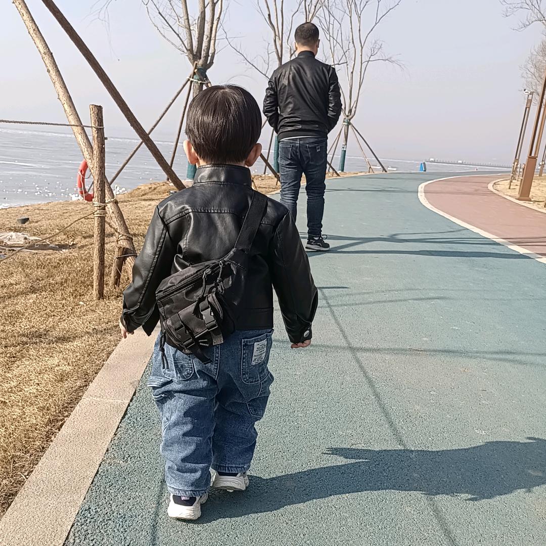 晓看天色暮看云