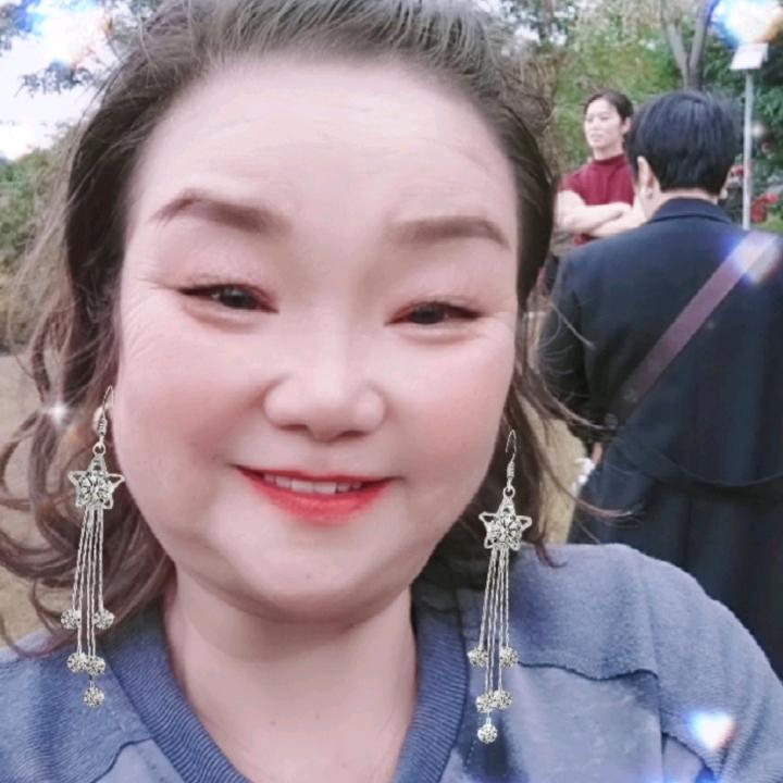 愛唱，愛跳的老魏