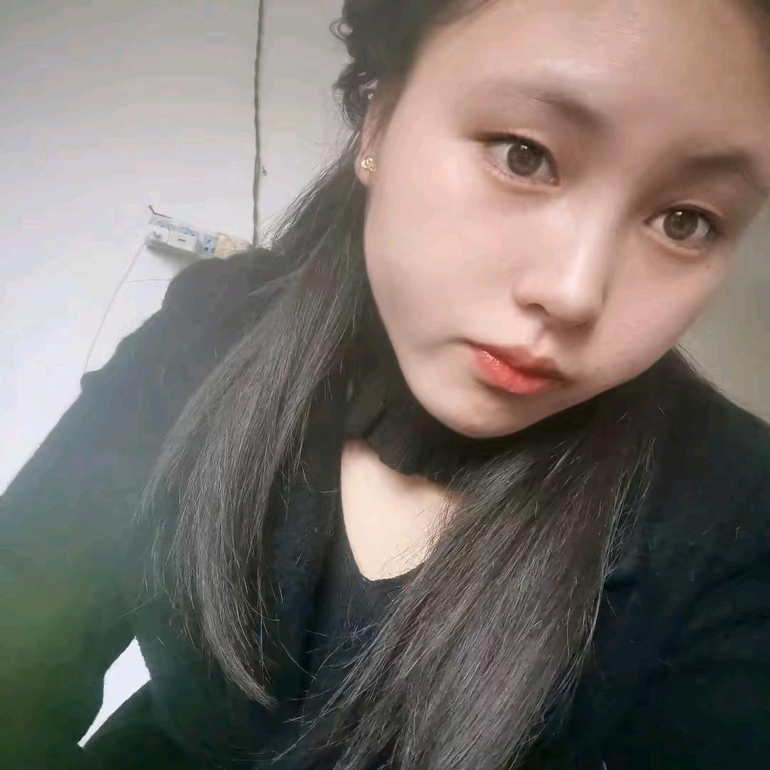 🐾 甜*妹18岁🐾