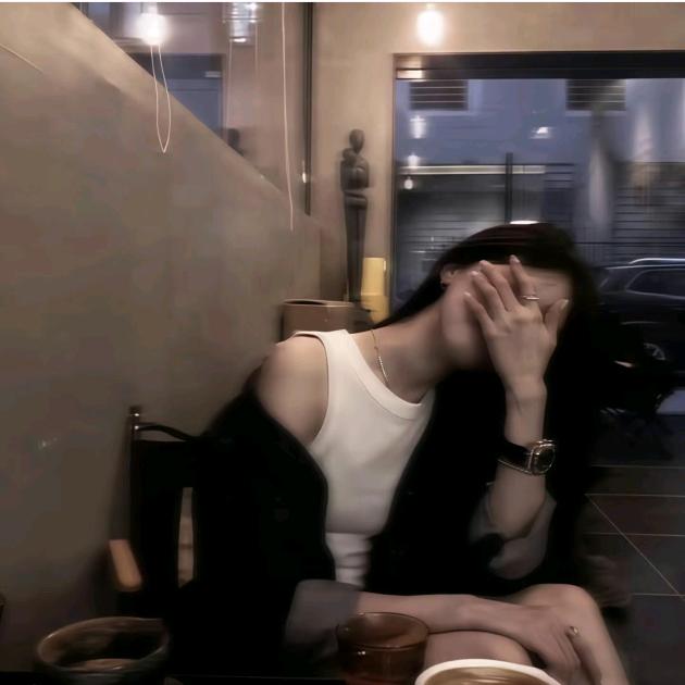 小洛洛洛