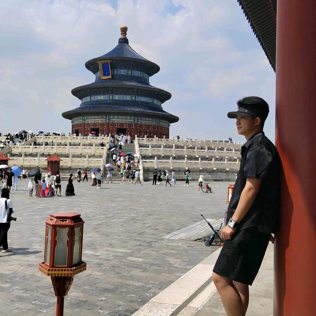 为摇空绿