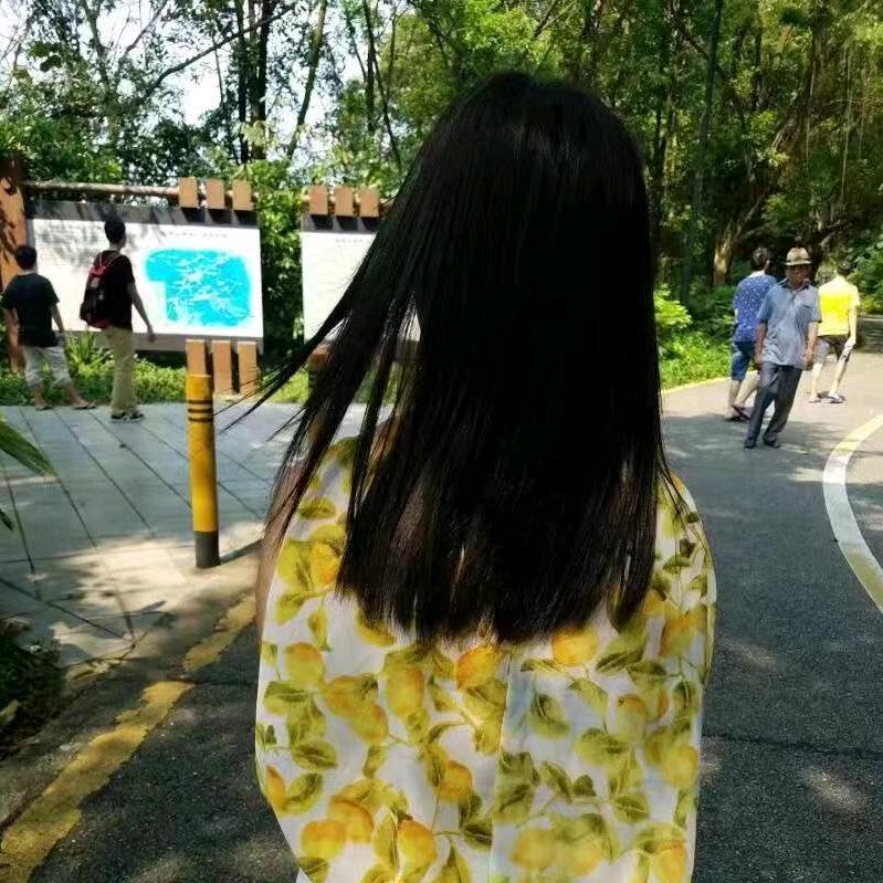 黄小小
