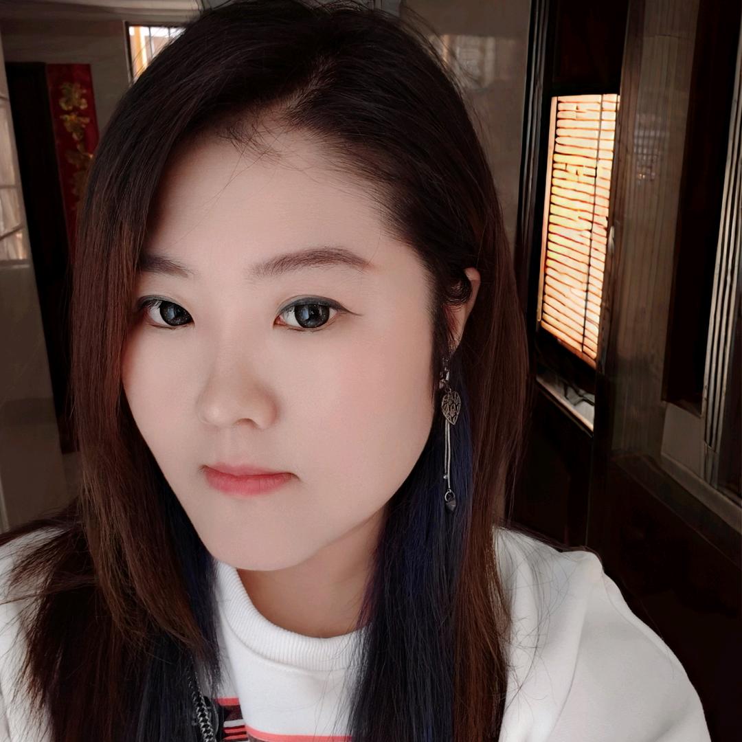 璐璐 (❁´◡`❁)*✲ﾟ*