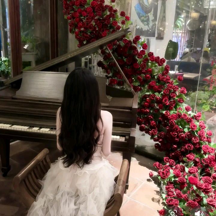 Amand设计女装sudio