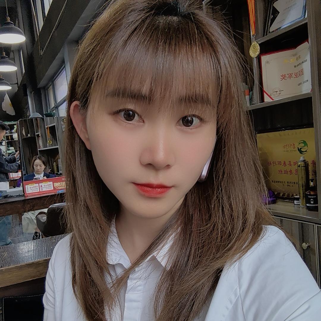 皇妍，仙女