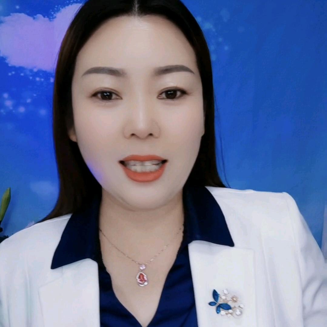 红红  🎤