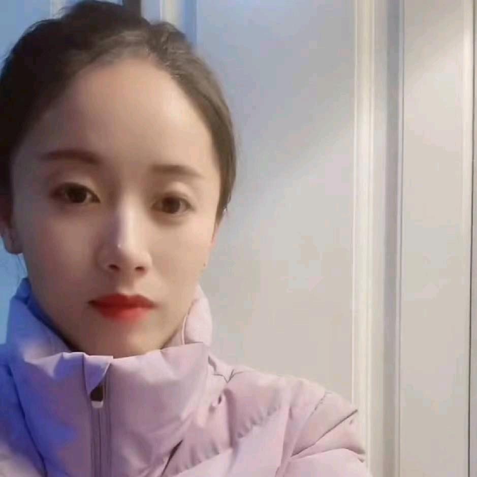 莉姐。