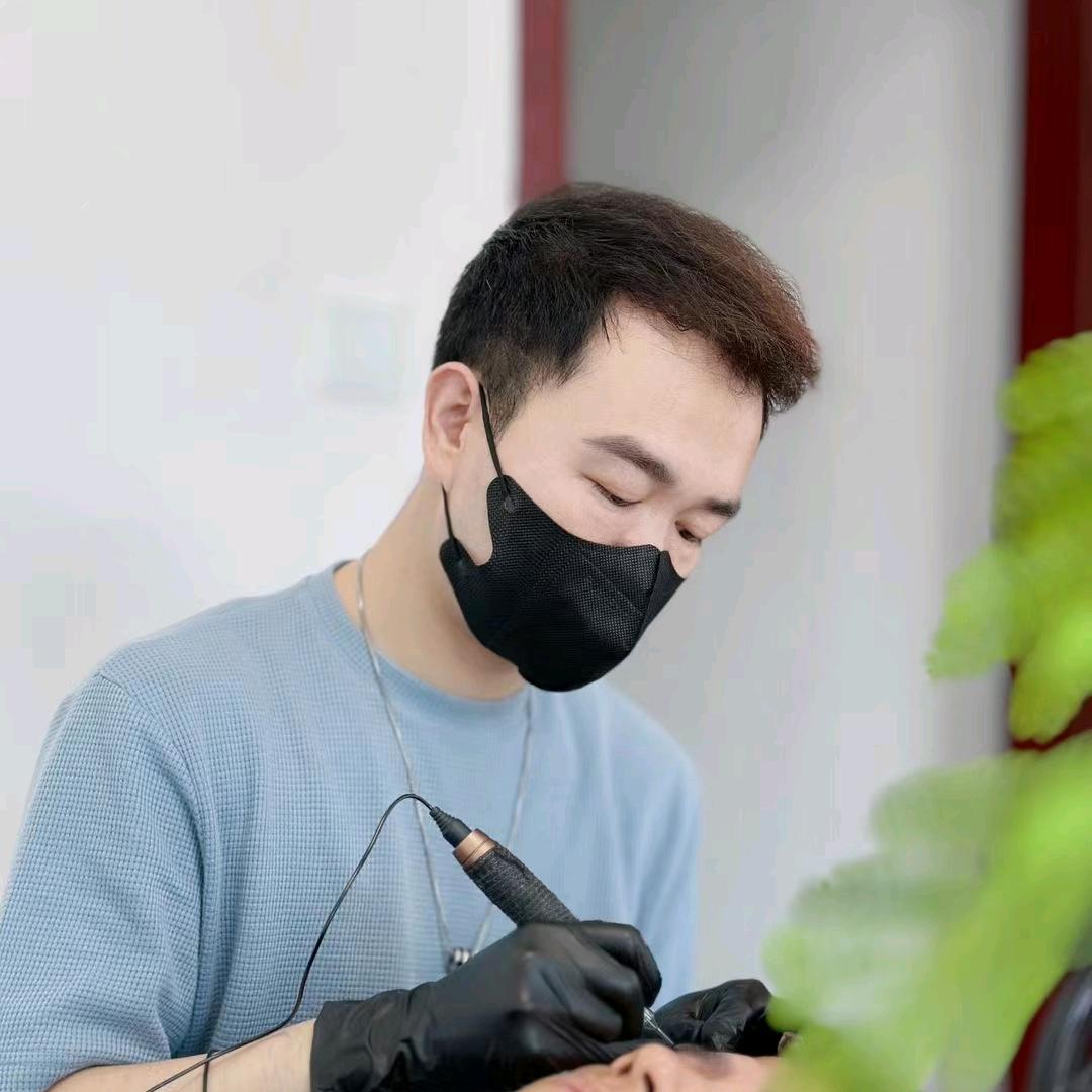 宝鸡纹眉杨老师CEAE