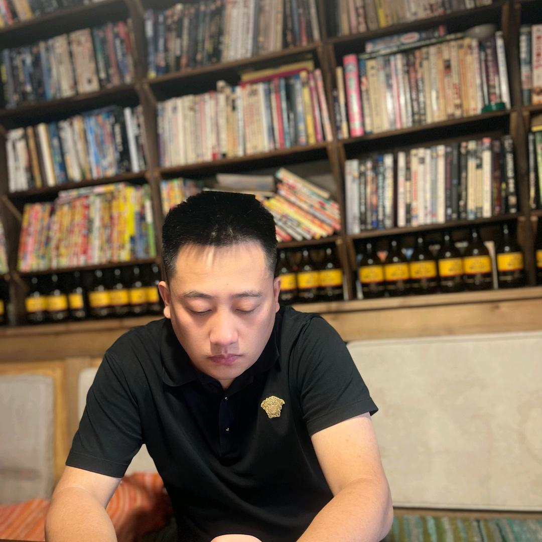 🏿          王通