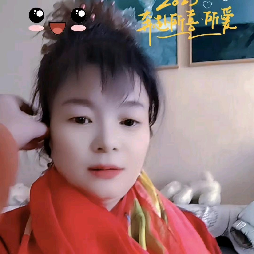贾姐中午十点半开直播