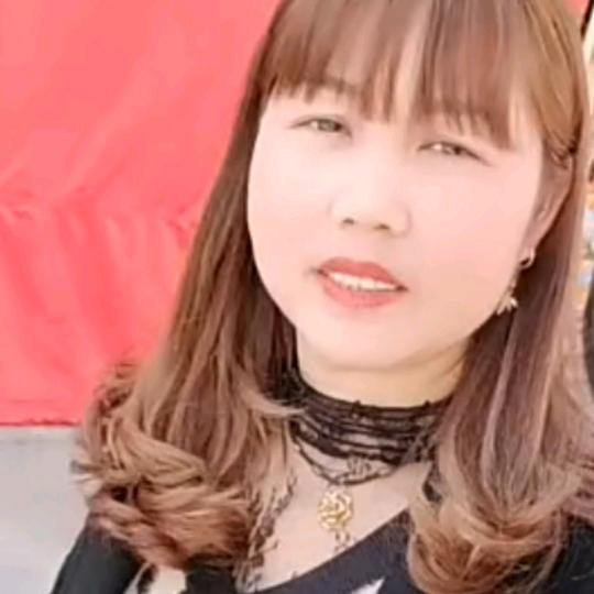 莞尔一笑