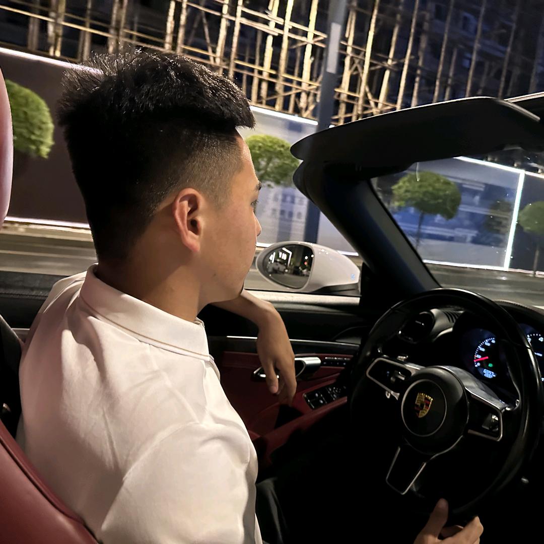 路上的朋友.