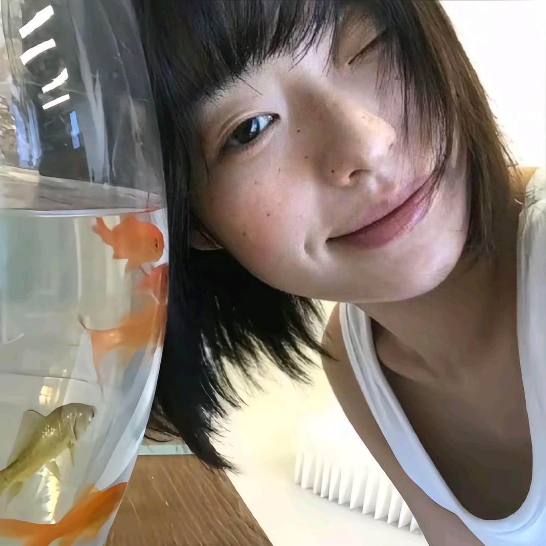 陆小果爱上橙留香.