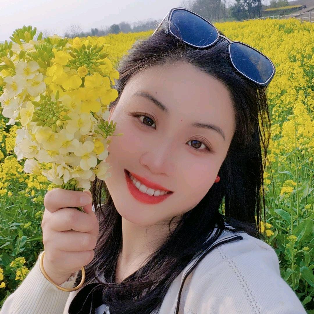 清晨第一缕阳光。