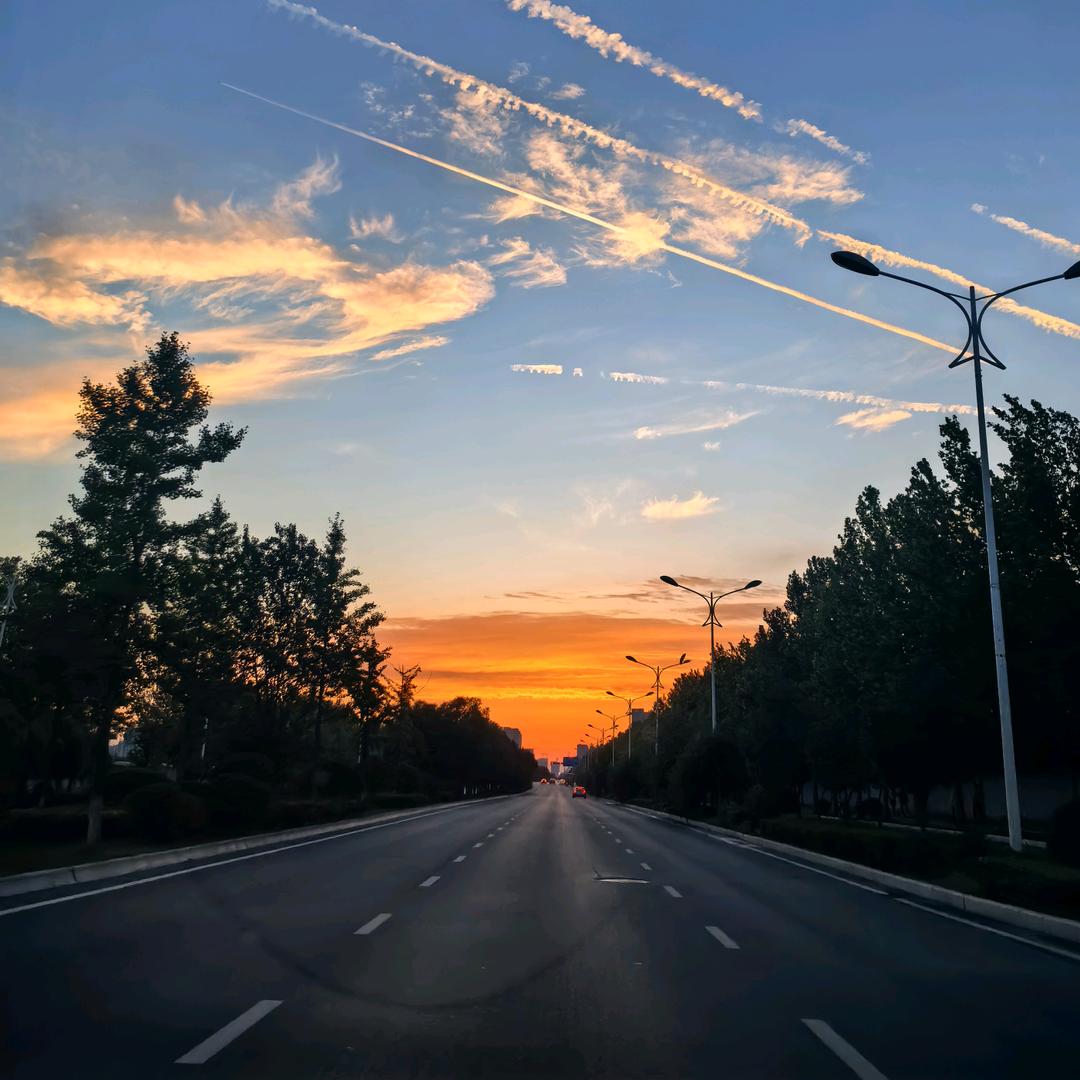 两件皮夹克的暴发户