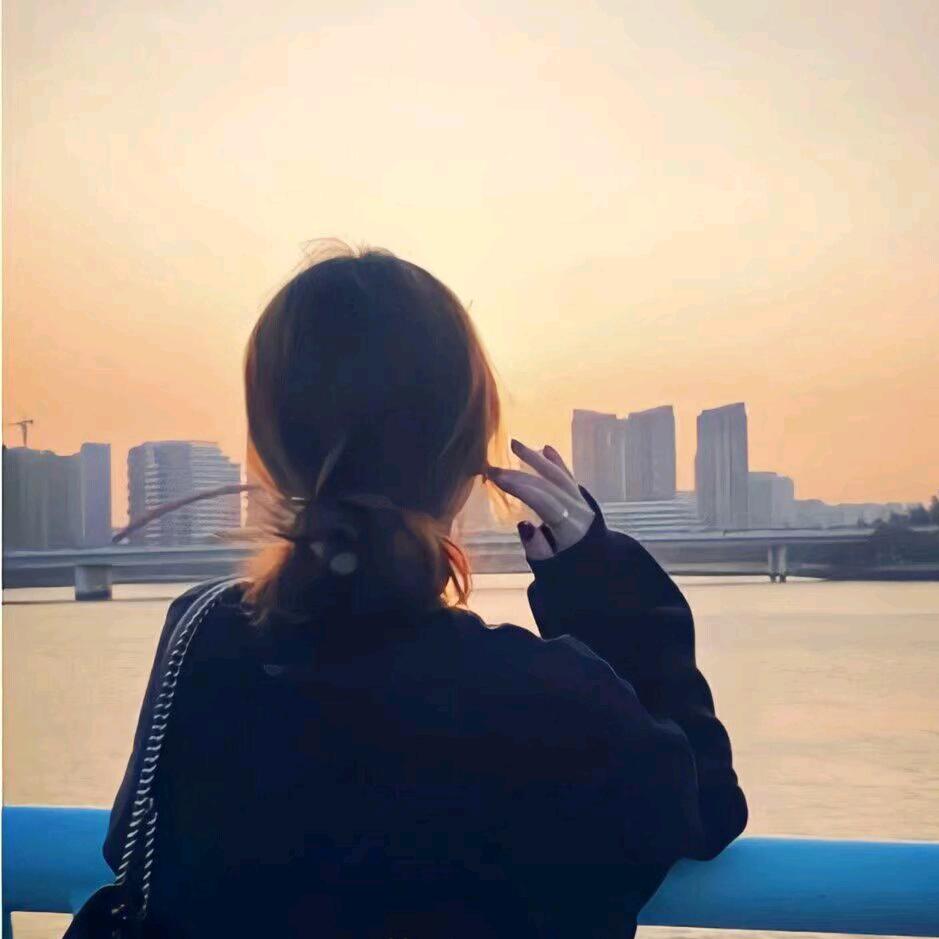 爱财💕爱己এ᭄