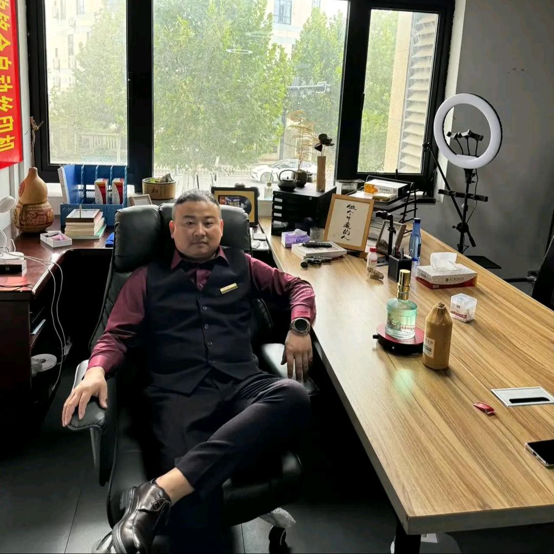 吴永龙 上海欣铭丝印全自动