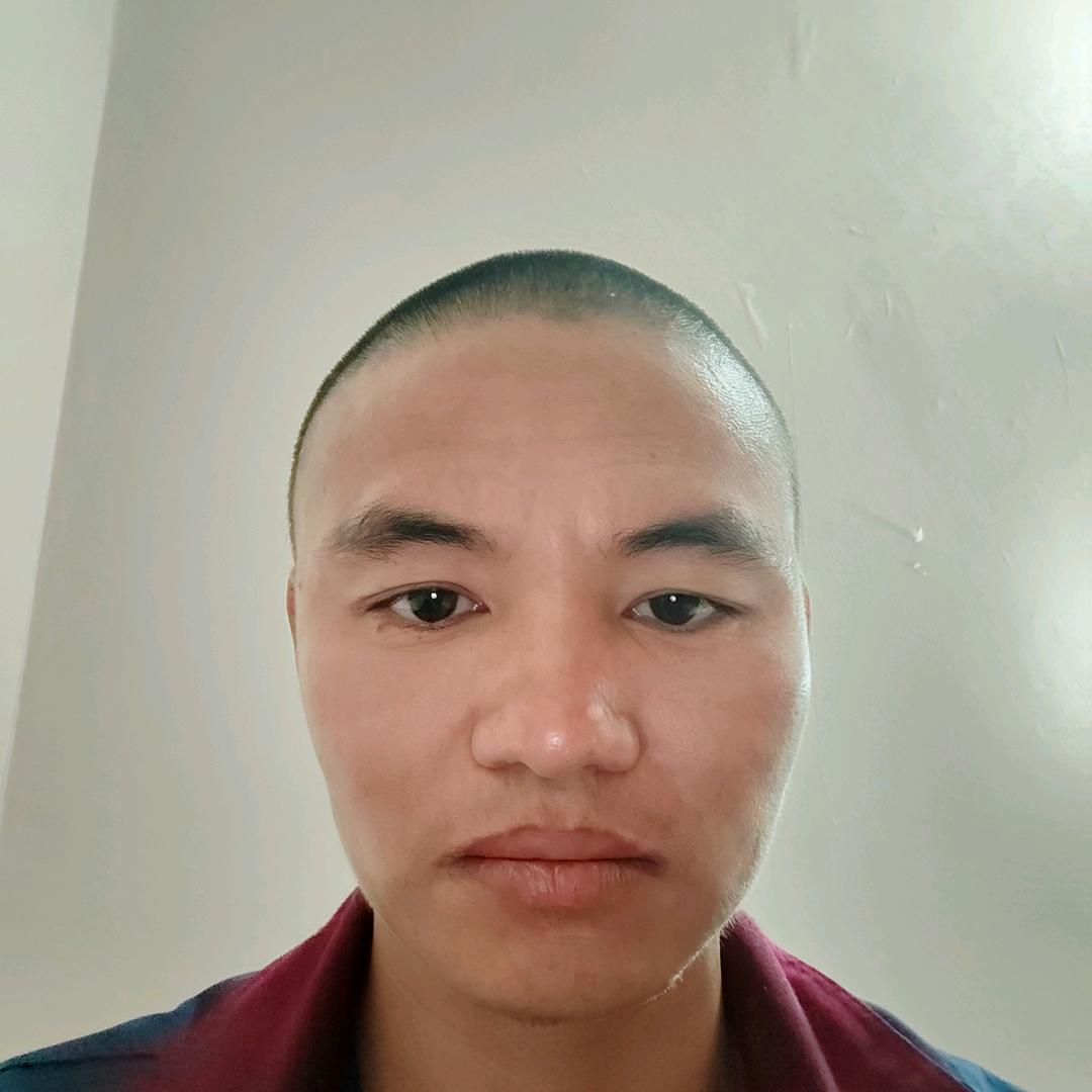 可爱的小伙子
