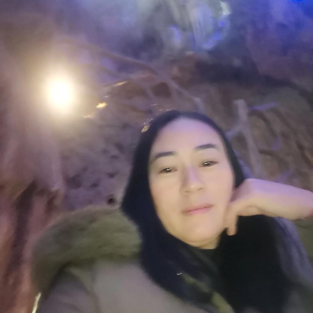 往事轻零爱恨随意。