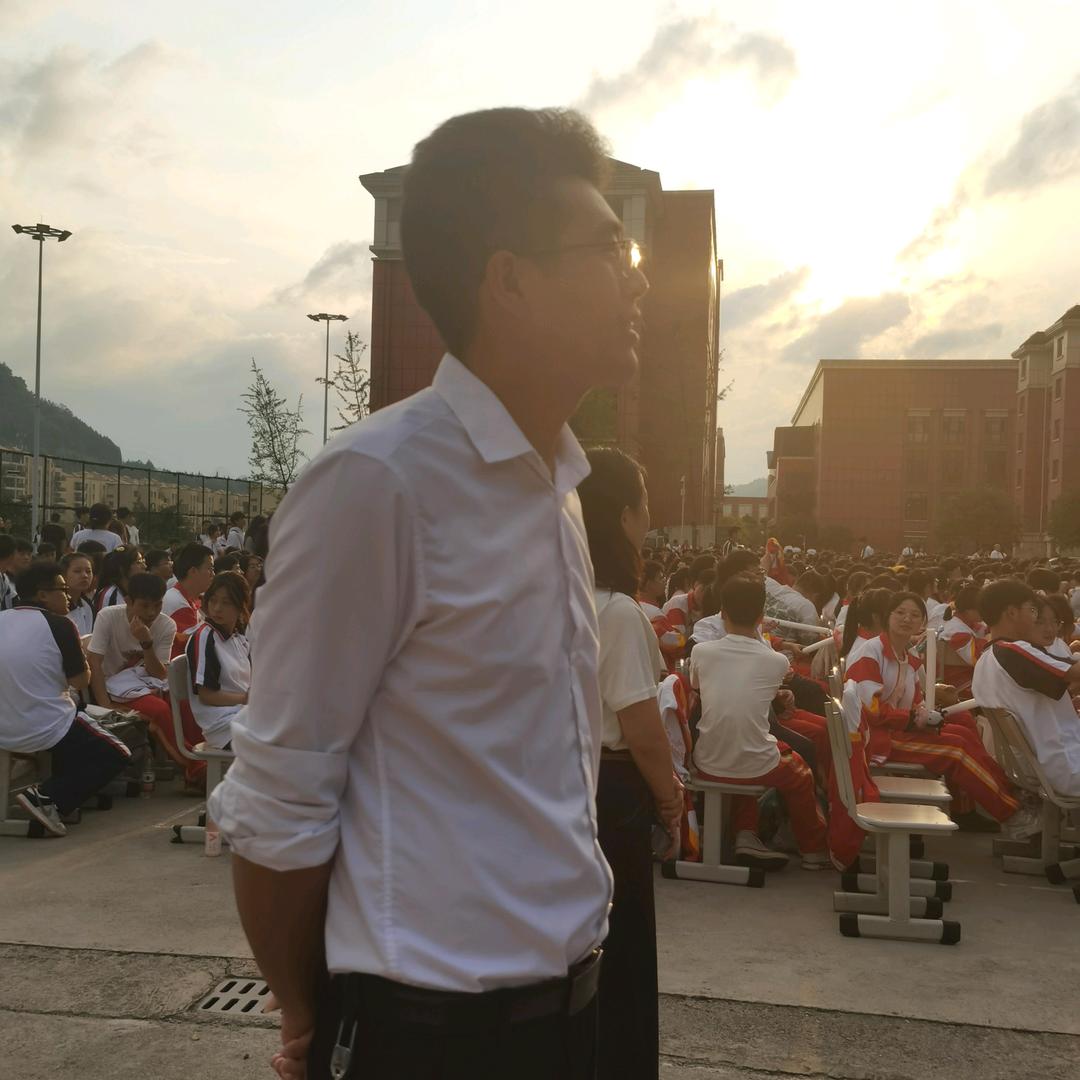 六盘水市云联学校-张老师