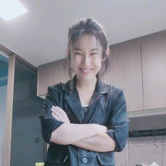 小洁（西安）90后女木工