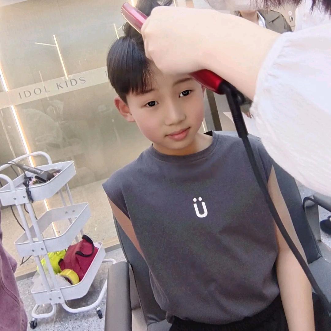 仔哥很哇塞