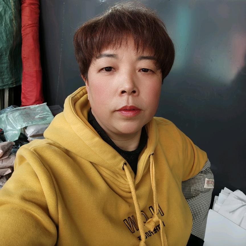 小何一年比一年好。
