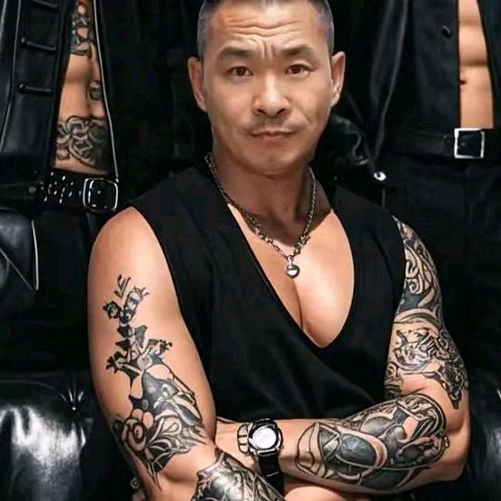 财哥。
