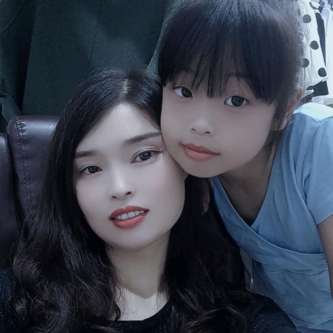 荣昌盘龙自信美服饰