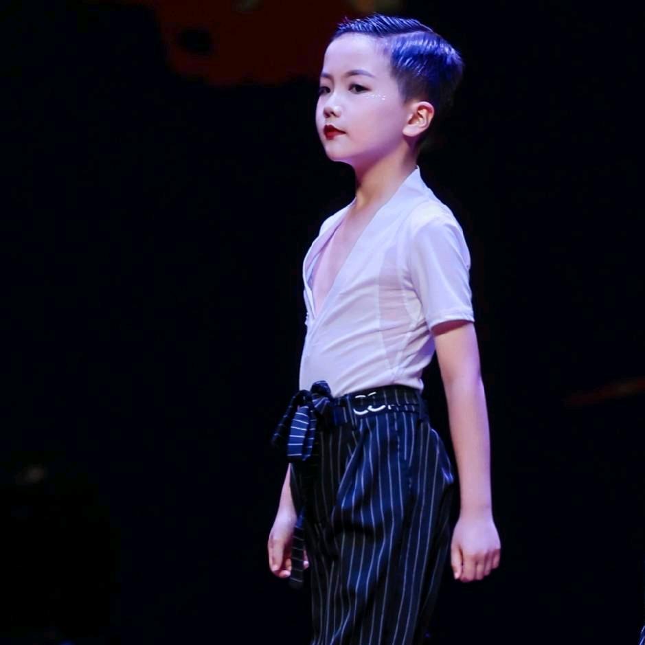 莫思李安