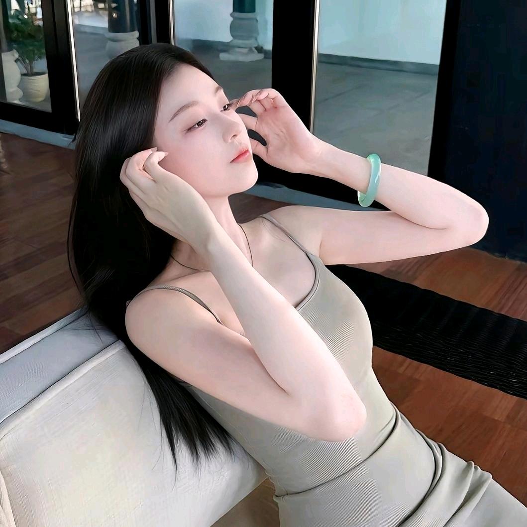 Cc.🕊️